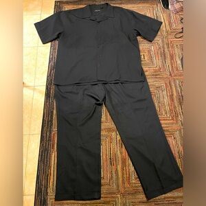 Montique set of 2 men’s shirt and suit pants black size 48